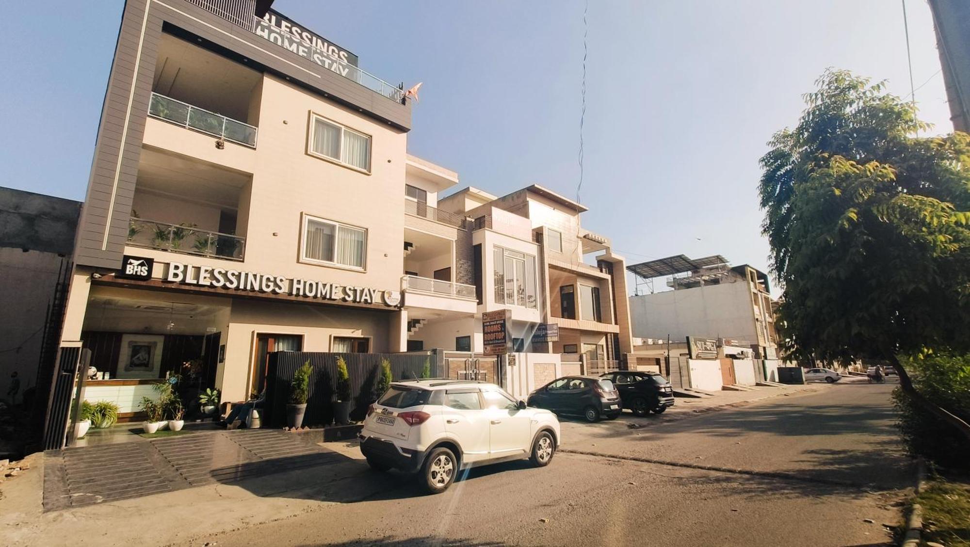 Blessings Hotel 阿姆利则 外观 照片